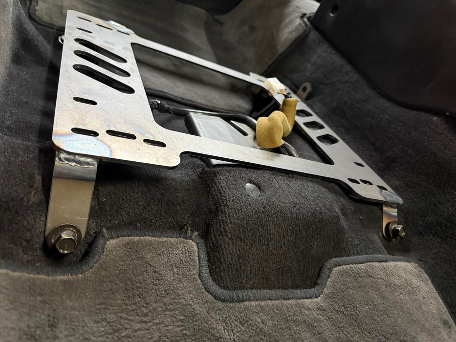 Planted Seat Bracket- Infiniti Q45 [2nd Generation / Y33 Chassis] (1997-2001) - Passenger / Right